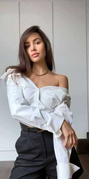 Dubai Escorts - Adriana