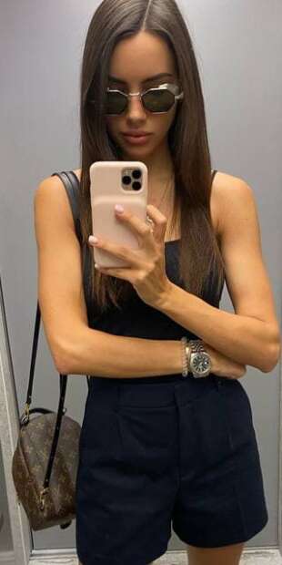 Dubai Escorts - Adriana
